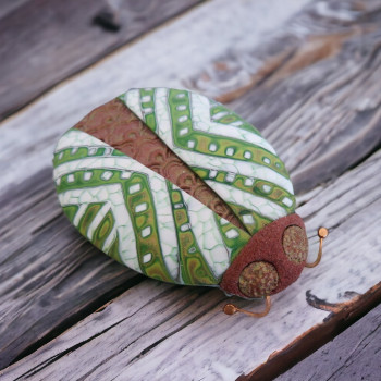 Bug Brooch - Green