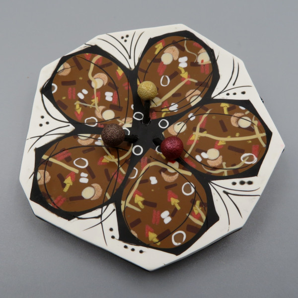 Cool Flower brooch -Chocolate