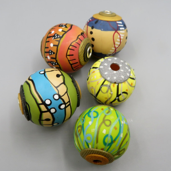 Hollow beads fun ones