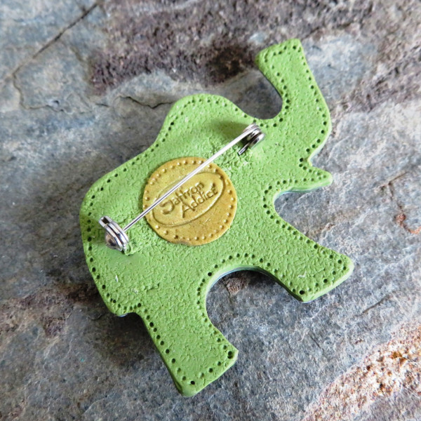 Faux batik Broch Elephant green