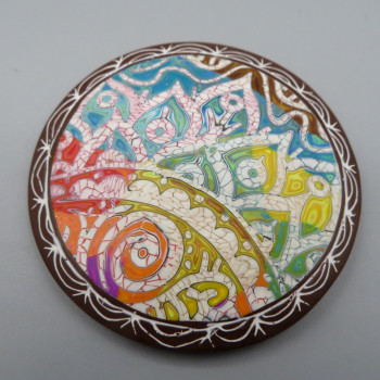 Round Rainbow Faux batik Broch