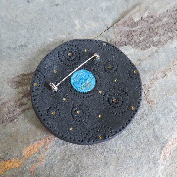 Faux batik Broch